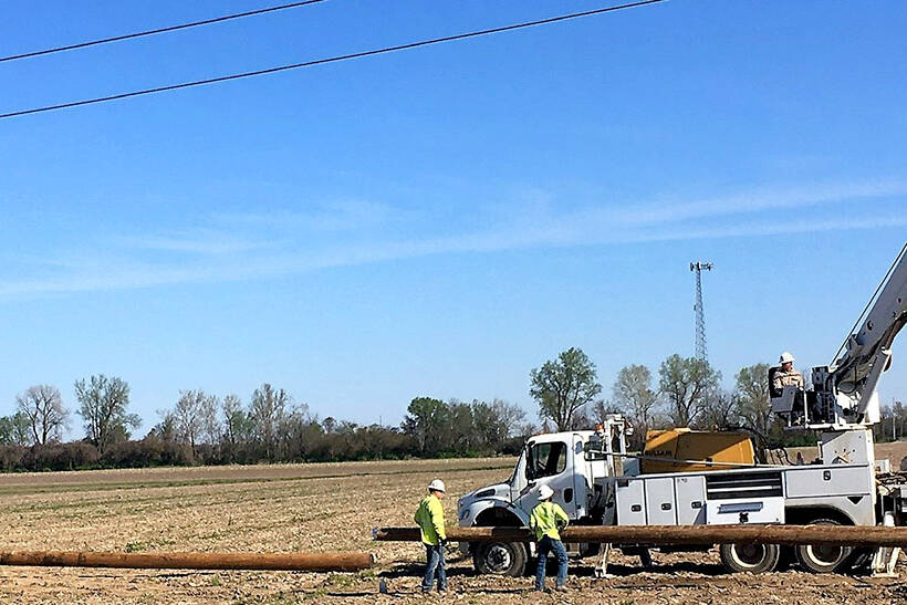 Stallings pole changeout and fiber installation